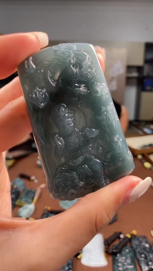 颈饰未镶嵌翡翠多样性发其一