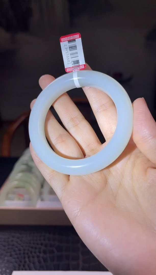 未镶嵌手镯和田玉54-55圈口6582