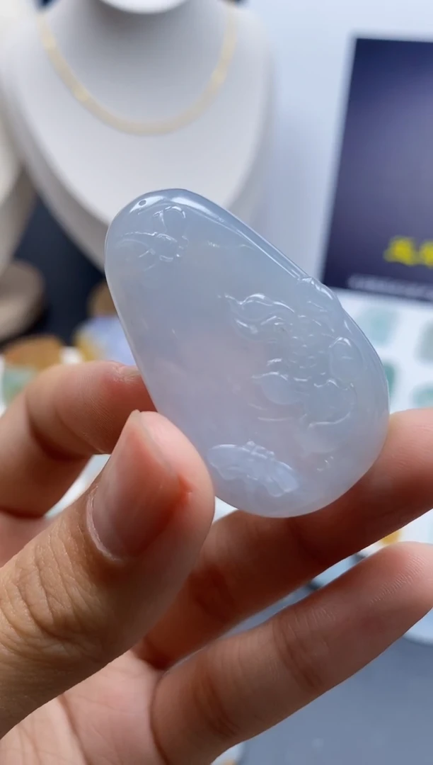 未镶嵌定制翡翠莲花水滴牌