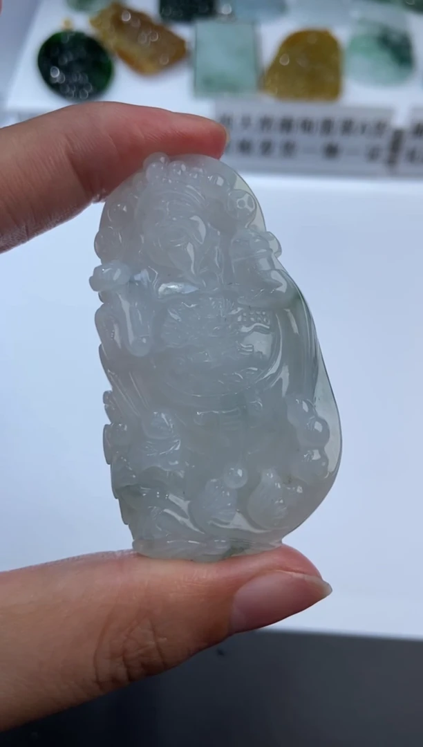 未镶嵌挂件翡翠372751     多人