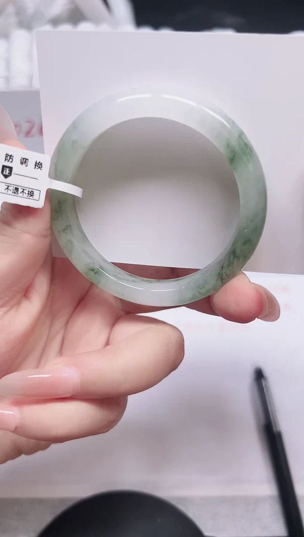 未镶嵌手镯石英质玉118-51.3