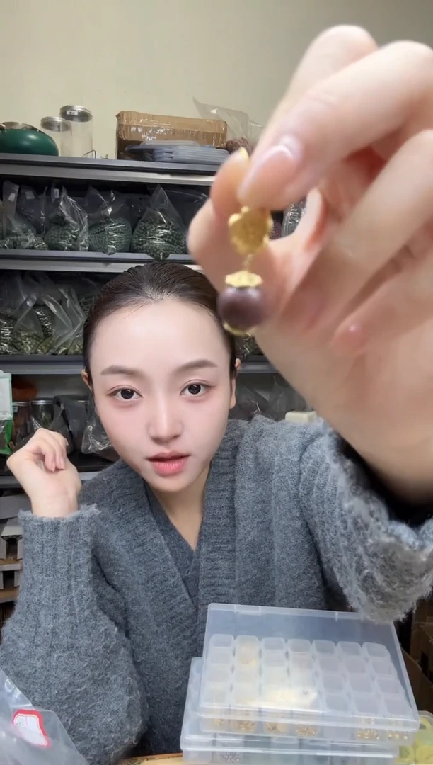 泥塑【开播福利！】【玫瑰驻颜小耳合香珠】