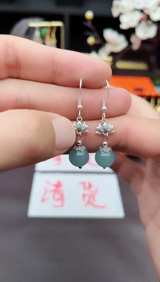 石英质玉（天山翠）银S925镶嵌耳钉237000