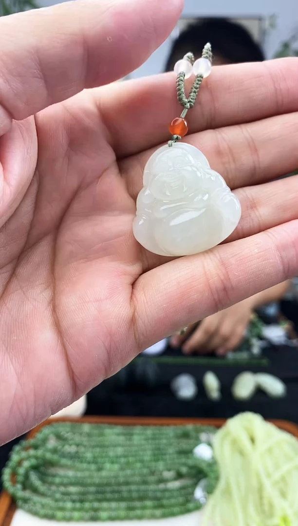 和田玉未镶嵌颈饰30佛公