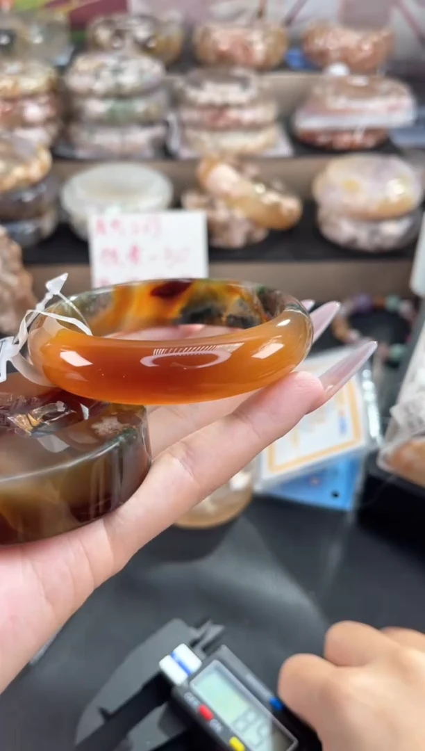 未镶嵌手镯石英质玉天然樱花玛瑙手镯（镯心赠品不保证完美）57