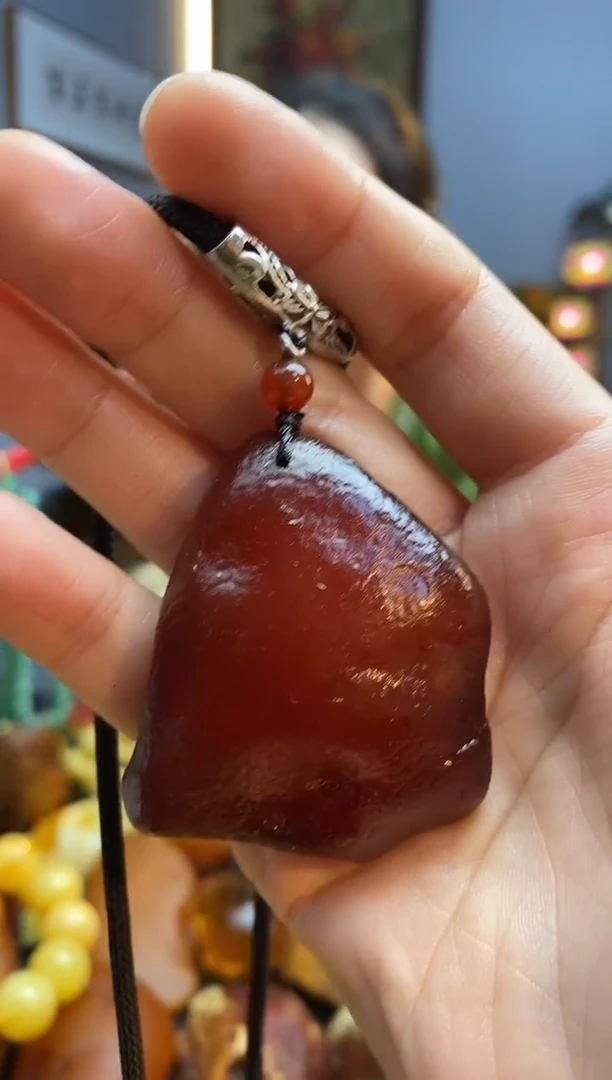 琥珀颈饰未镶嵌吊坠