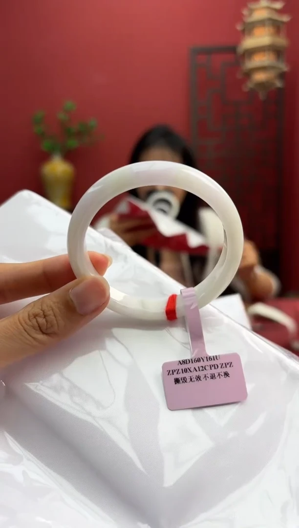 未镶嵌手镯翡翠翡翠手镯18