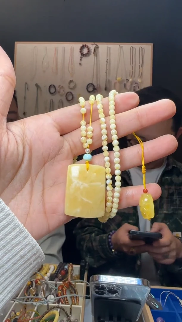 【闪购商品】琥珀颈饰未镶嵌2号孤品
