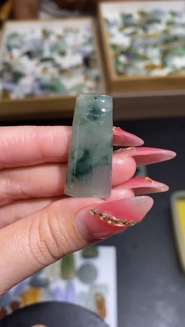 未镶嵌定制翡翠翡翠毛货~