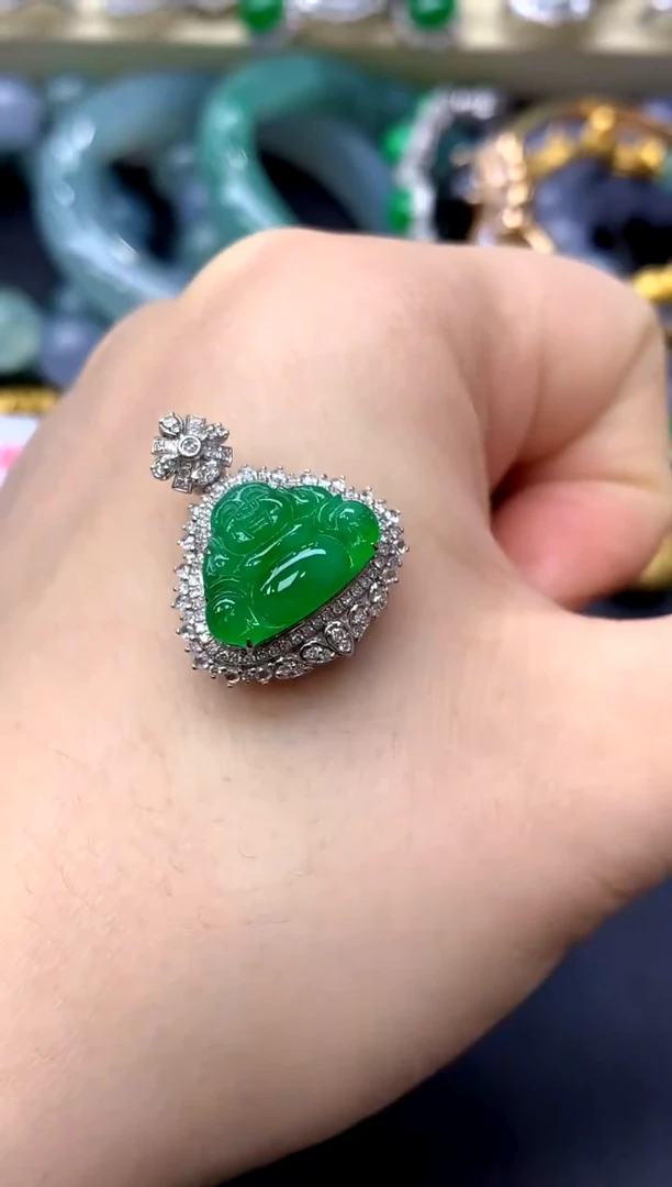 颈饰18K金镶嵌翡翠389-中国好珍宝