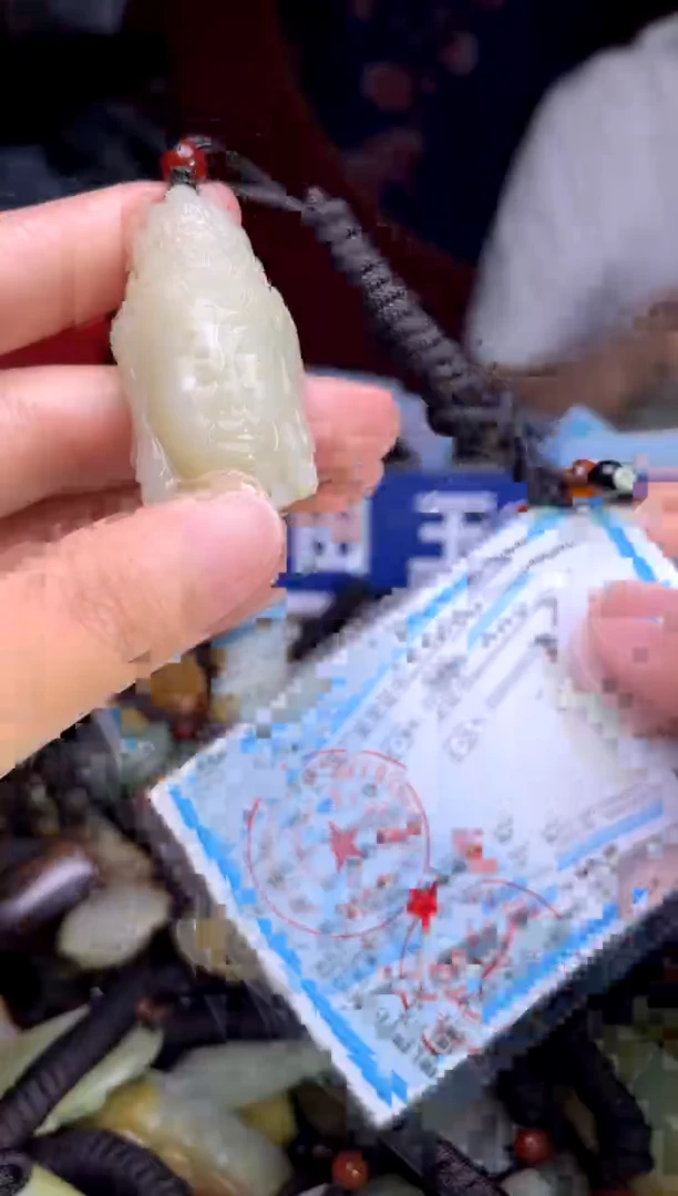和田玉未镶嵌颈饰1