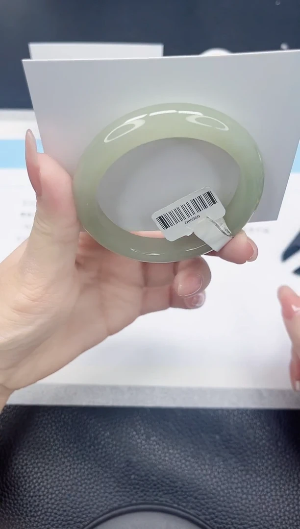 未镶嵌手镯石英质玉42-51.6