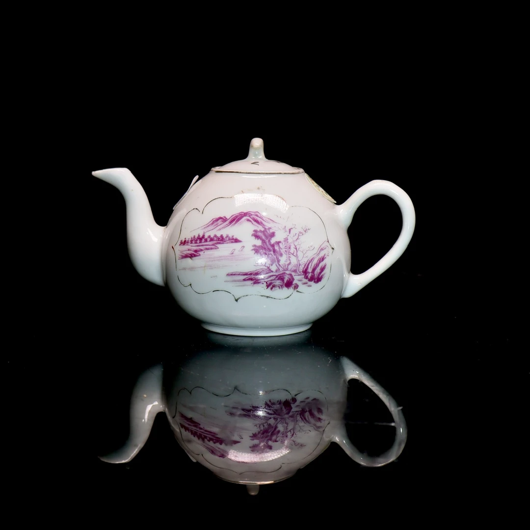 69:民国胭脂红开窗山水纹茶壶