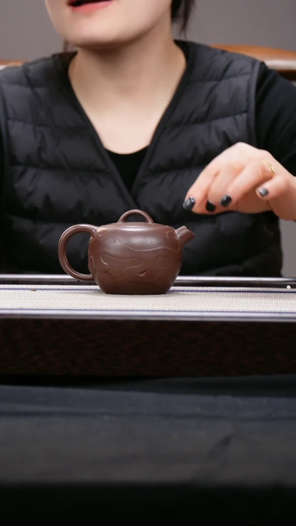 【闪购商品】紫砂茶壶紫泥隐龙