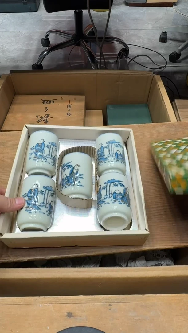 瓷器闪购商品  如图 中古品默认微瑕