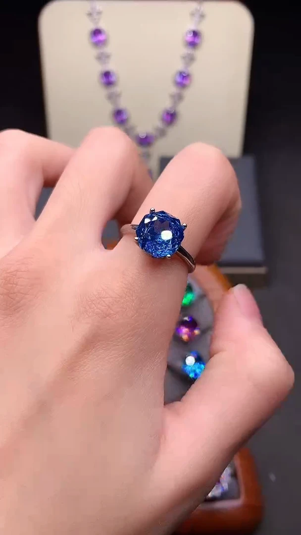 银S925镶嵌戒指托帕石........