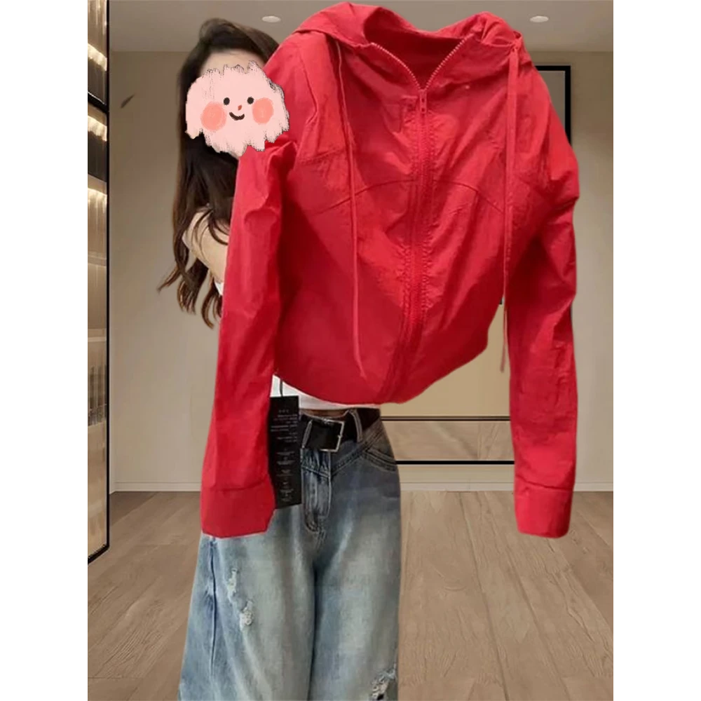 韩版时尚红色洋气连帽防晒衣女士2025年夏季新款休闲运动薄款外套