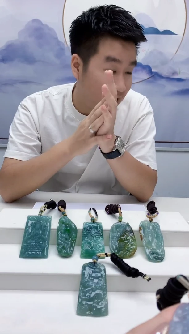 未镶嵌定制翡翠奈****粥5028jw-毛货挂件95