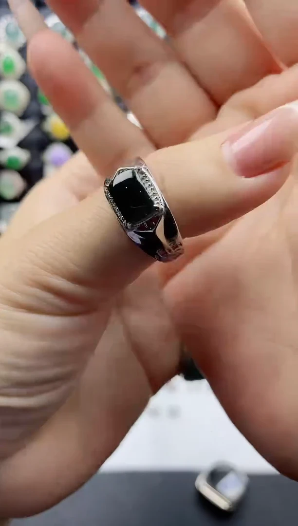 【闪购商品】翡翠戒指银S925镶嵌天然翡翠男戒