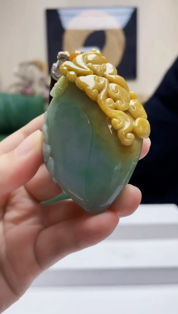 未镶嵌定制翡翠吊坠60