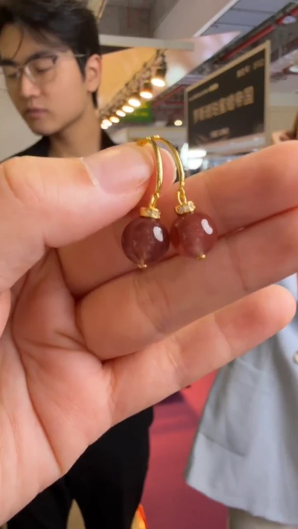 未镶嵌南红玛瑙耳饰32秒拍号 假一罚三