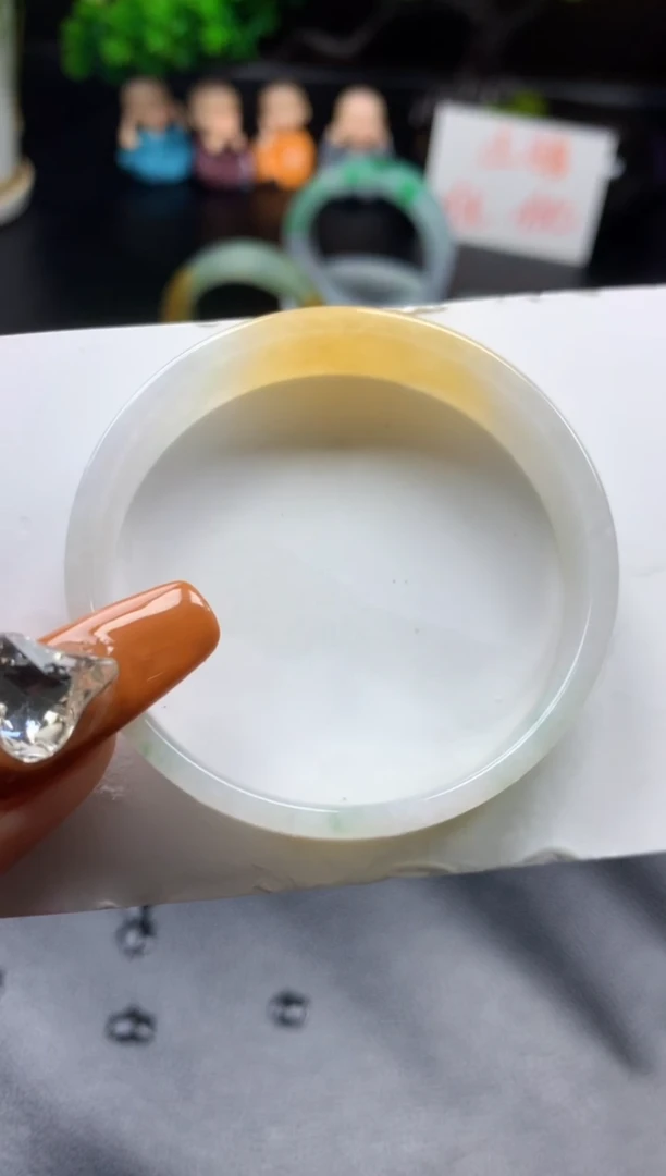 翡翠手镯未镶嵌49-50方公主