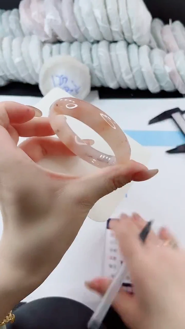 未镶嵌手镯石英质玉多样性发货L169