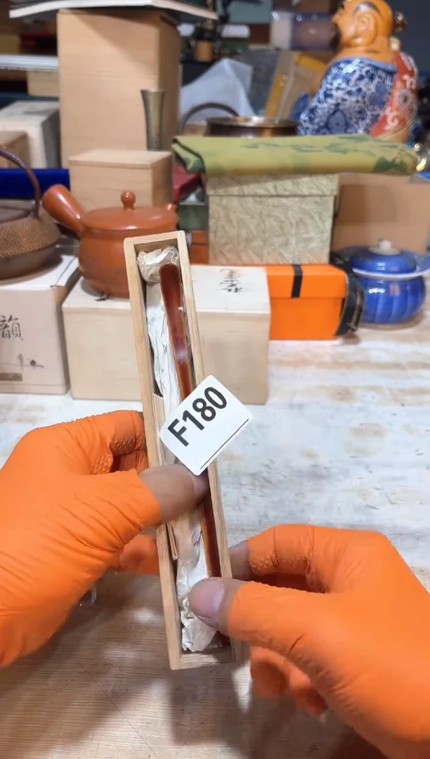 瓷片H****?直播定闪专用链接..