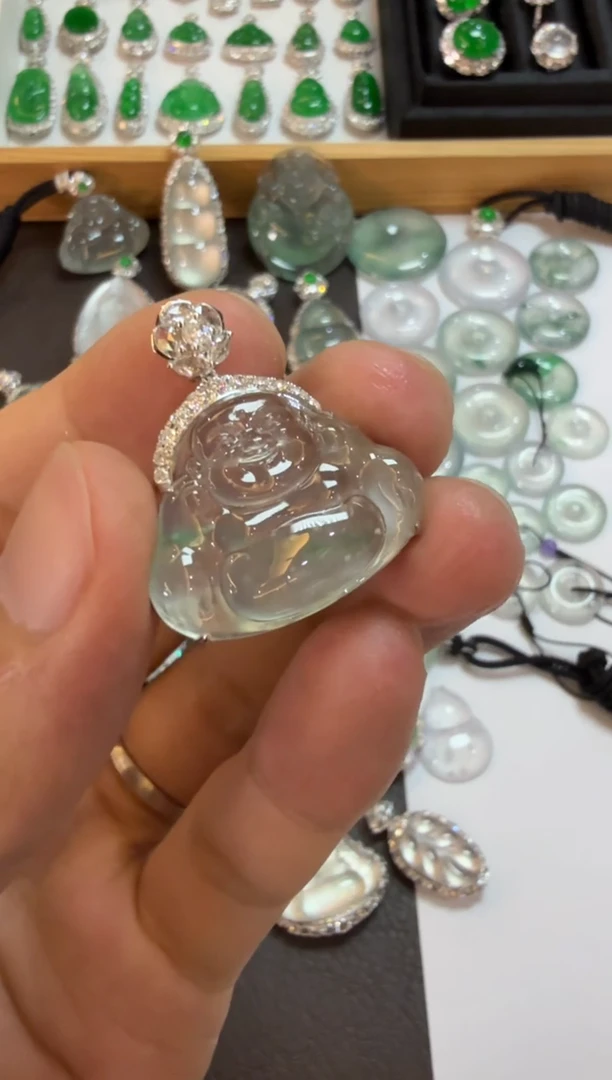 翡翠18K金镶嵌吊坠(不含链)佛公