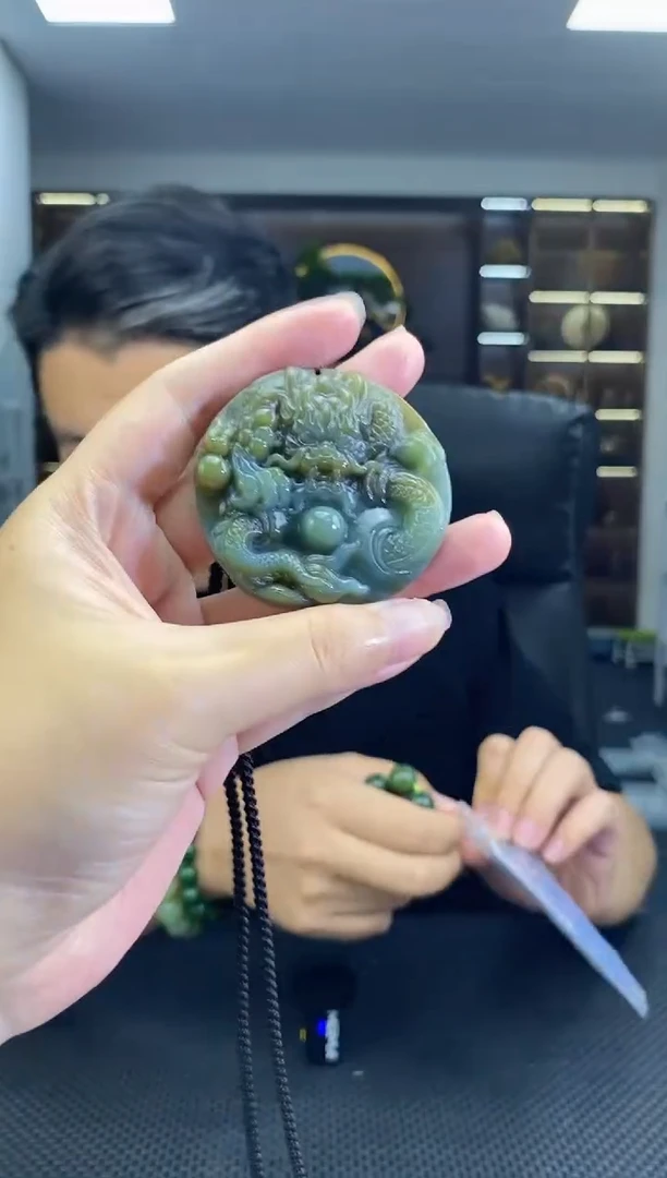 颈饰未镶嵌和田玉龙牌清货1