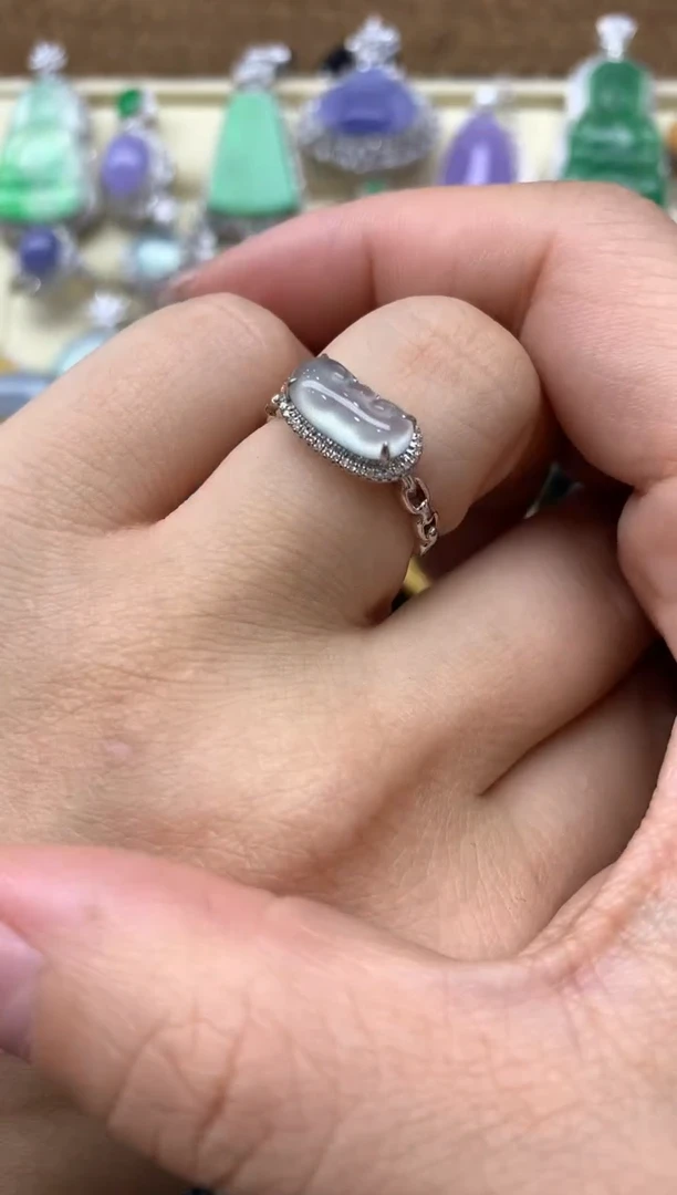 【闪购商品】翡翠戒指18K金镶嵌210-中国好珍宝