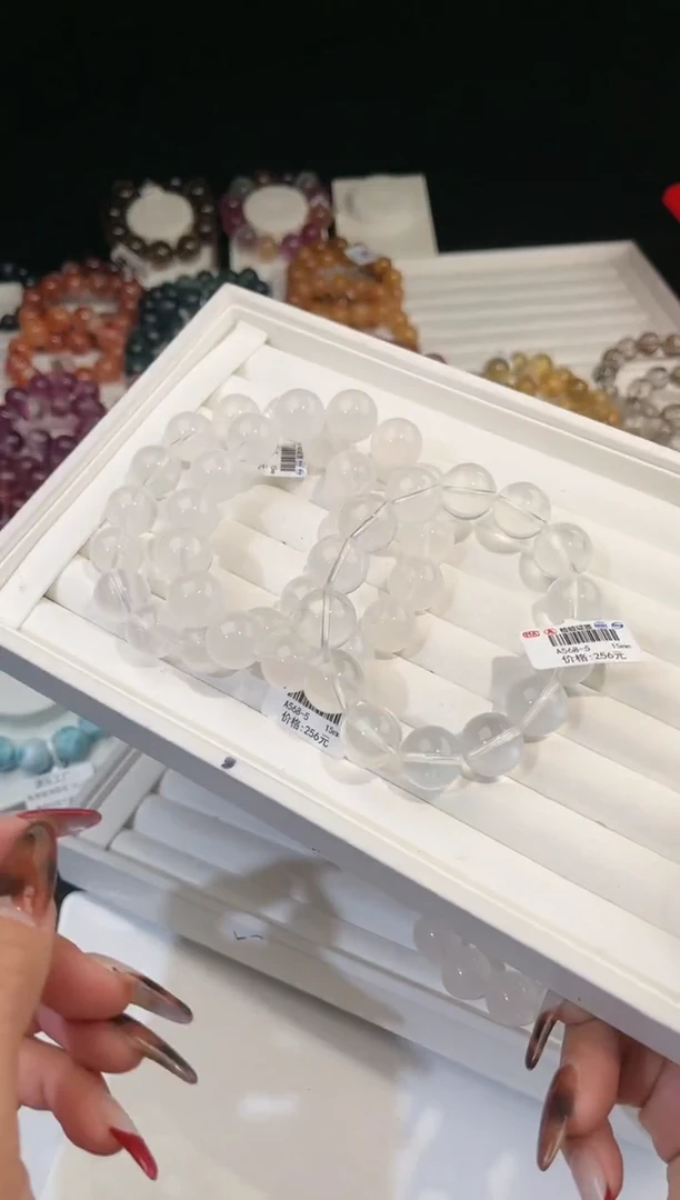【闪购商品】水晶手链未镶嵌多样性发一奶白