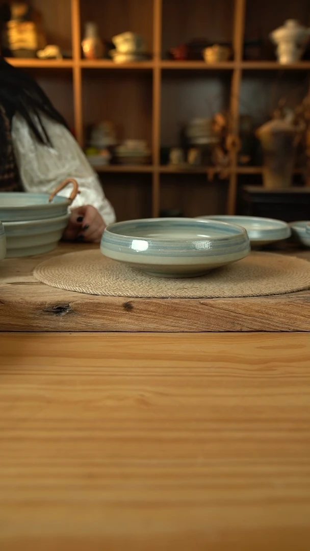 青云系列的8英寸收口盘1个