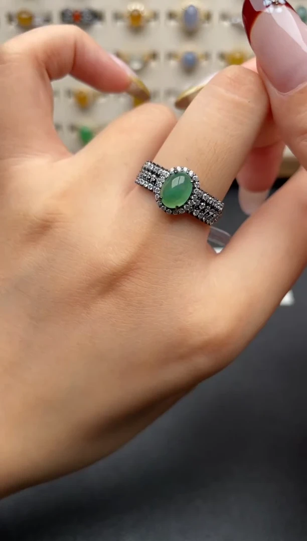 银S925镶嵌戒指翡翠一物一证一礼盒