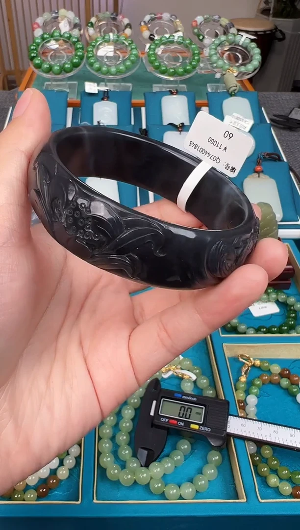 和田玉手镯未镶嵌Q 60