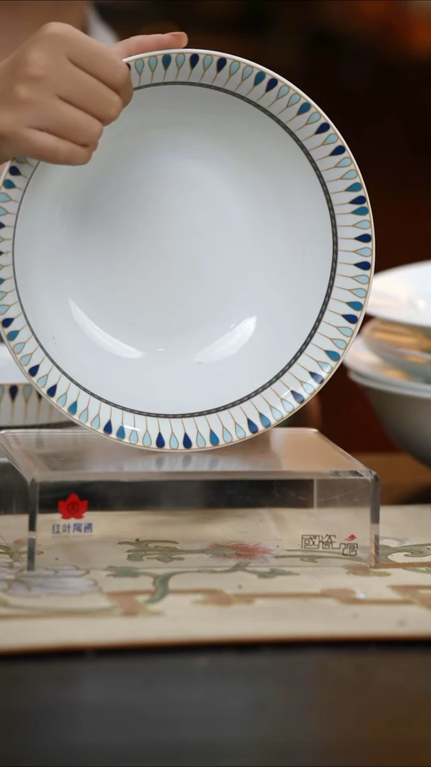 瓷1个微瑕蓝雀羽9英寸斗碗