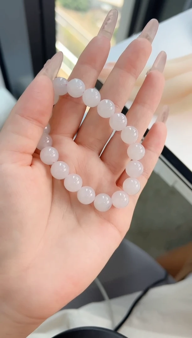 手串未镶嵌和田玉1颜色微差无瑕疵