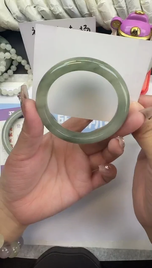 未镶嵌手镯石英质玉114-54.3圈