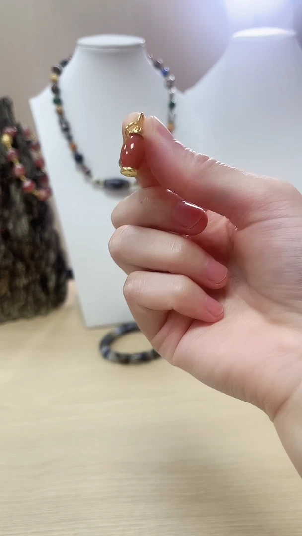 缠丝玛瑙精致款款式吊坠