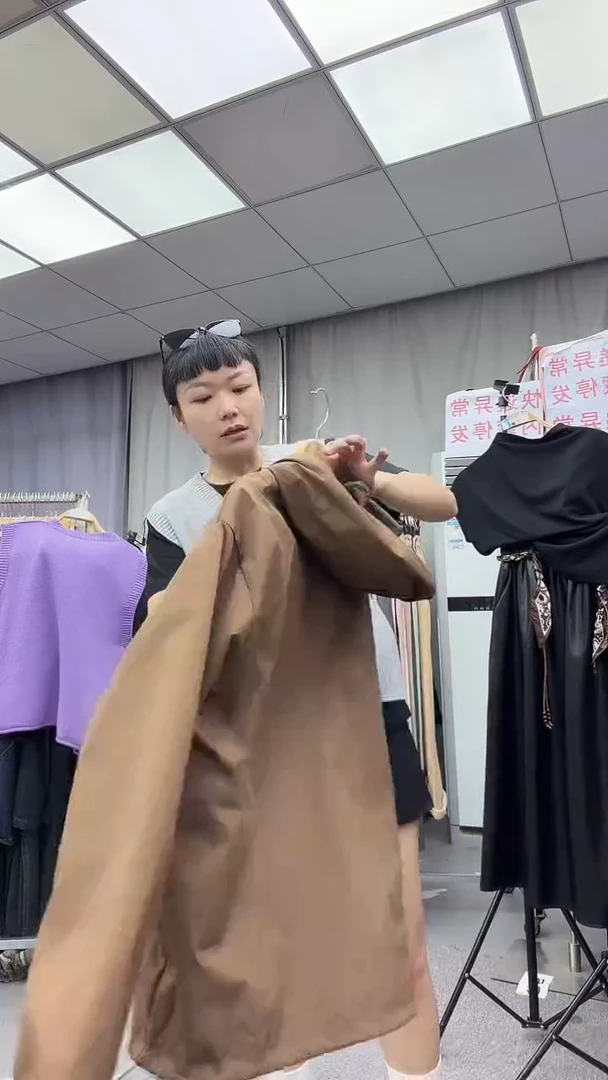 棉大哥家漂亮衣服漂亮颜色