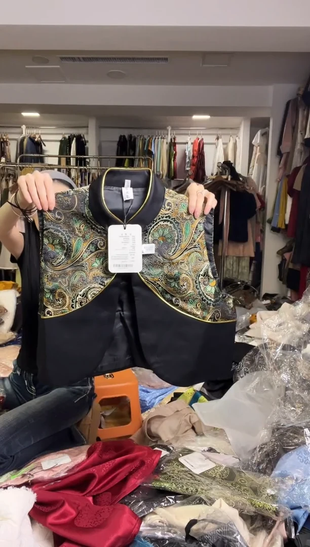 马甲       2XL码    125-135斤