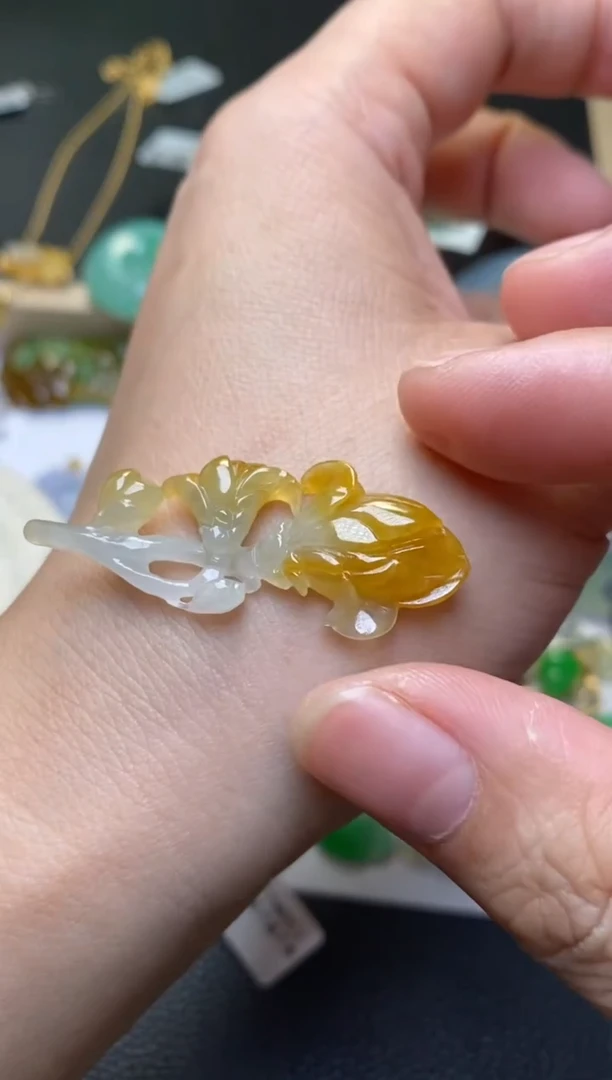 颈饰未镶嵌翡翠净货30885