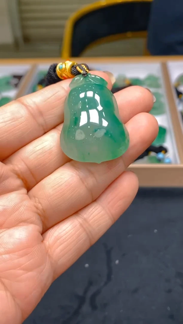 【闪购商品】石英质玉颈饰未镶嵌冰美人非洲翠030