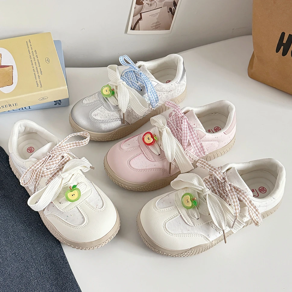 少女韩版德训鞋小众原创小花甜美风2025年板鞋女百搭轻便休闲鞋