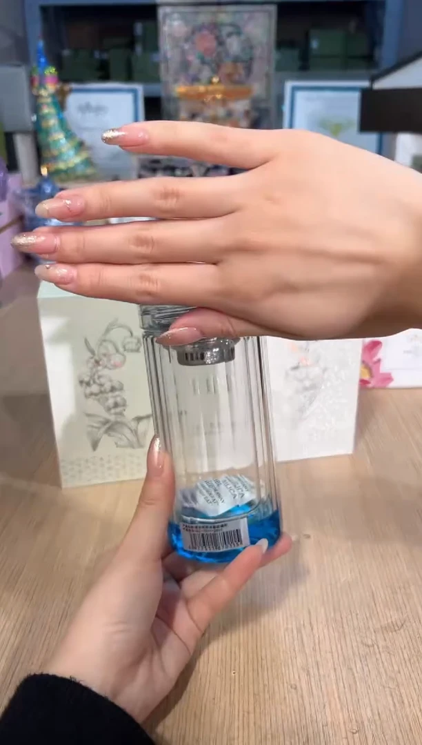 【闪购商品】杯69威众炫彩水晶杯280ML-蓝