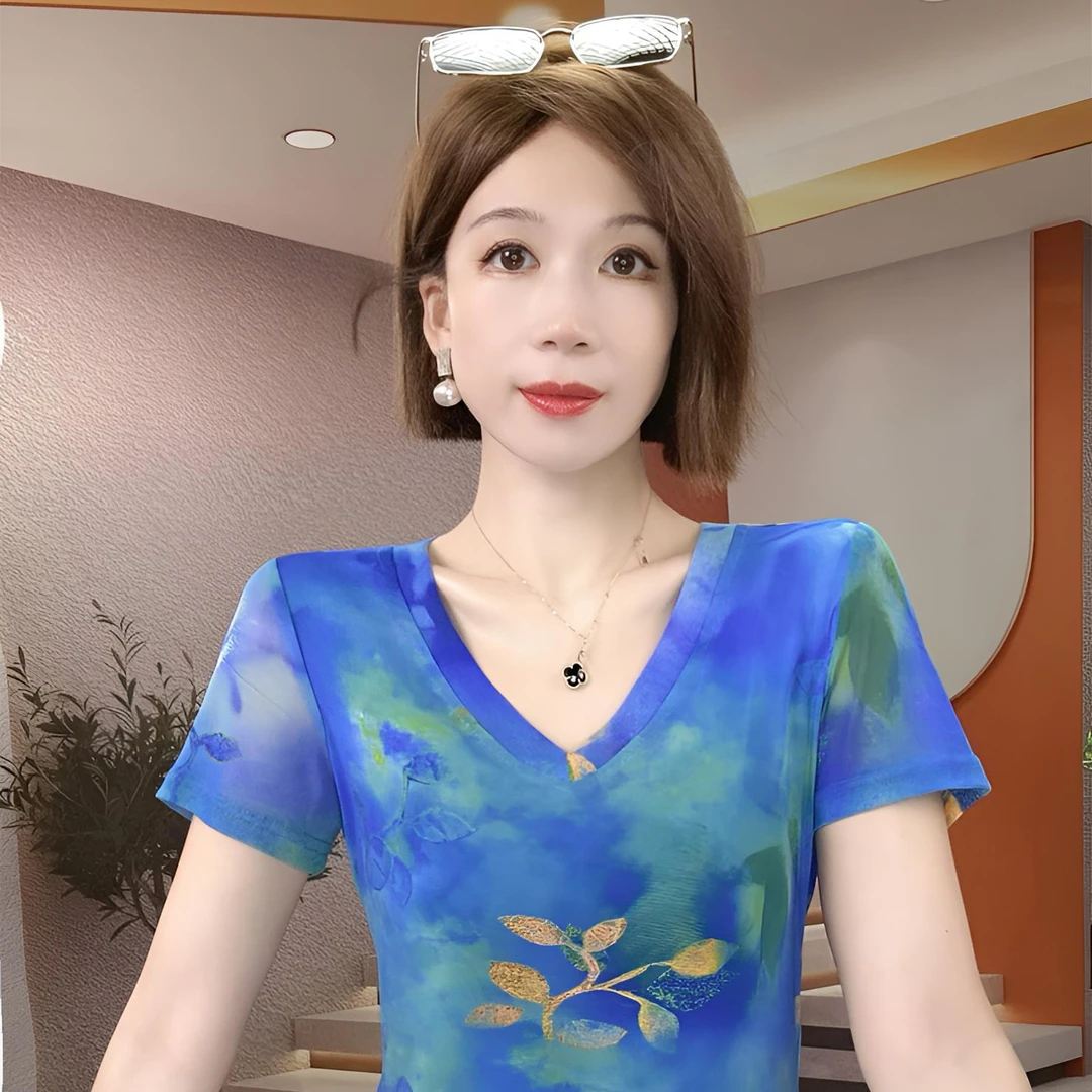 大码v领上衣短袖t恤夏季萌萌王服饰2025洋气妈妈印花网纱体恤打底