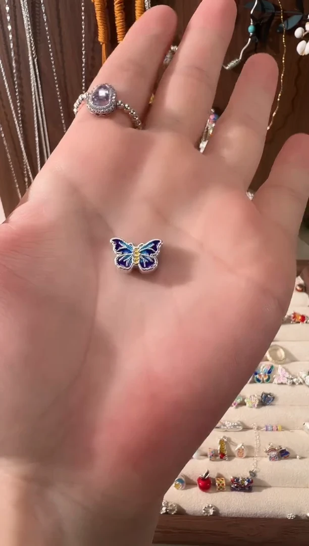 无足银昨****花珐琅彩蓝紫色蝴蝶上下穿孔珠