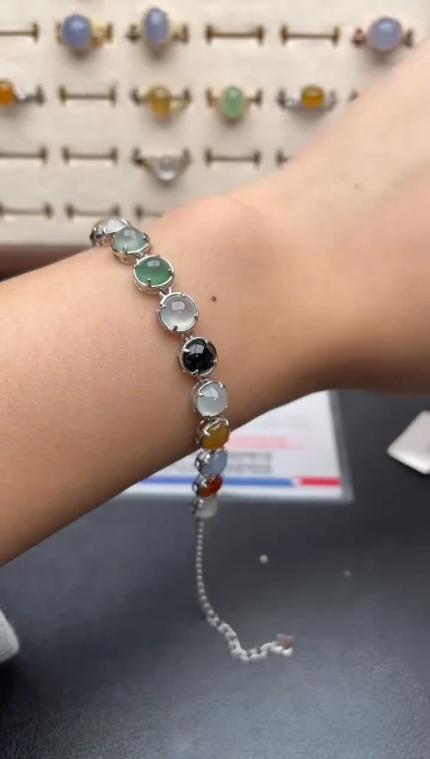 未镶嵌戒指翡翠一物一证一礼盒