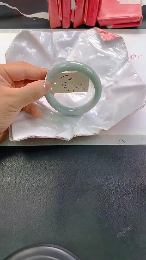 未镶嵌手镯翡翠105