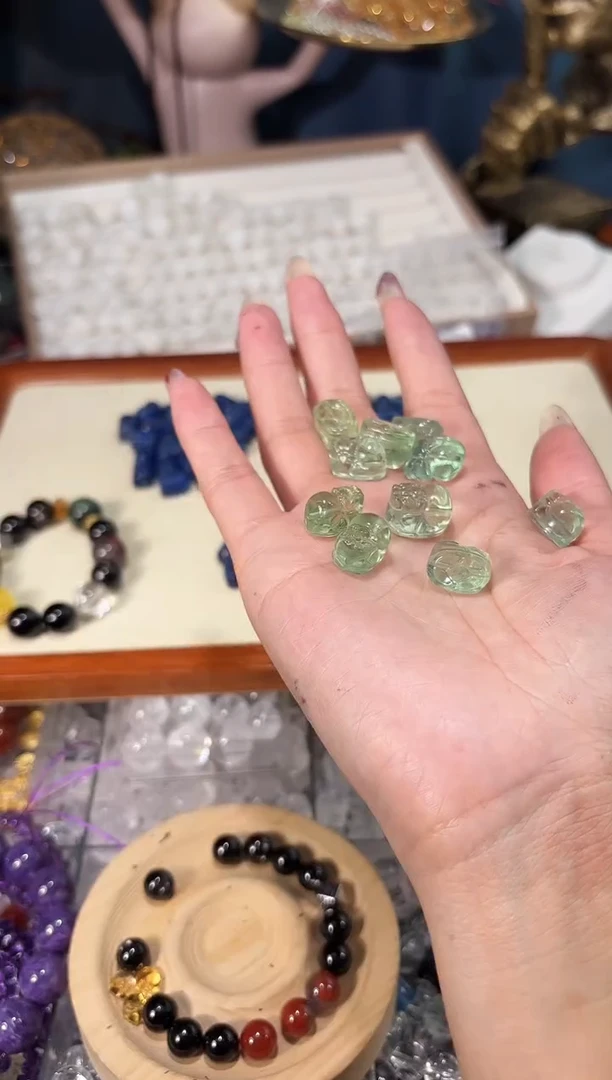 【闪购商品】萤石手链未镶嵌绿萤貔貅约卡10单个